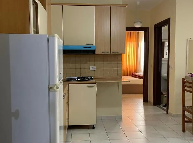 Almar Apartment *