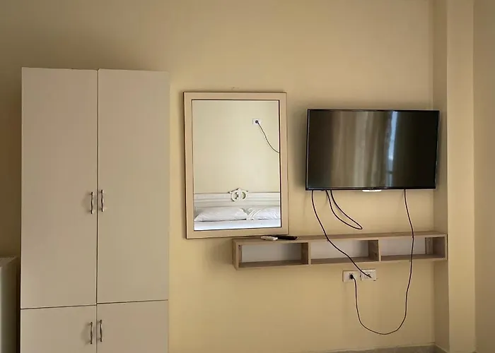 Almar Apartment *